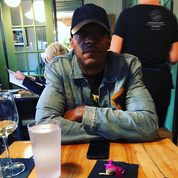 π― - Picture 4 of 8